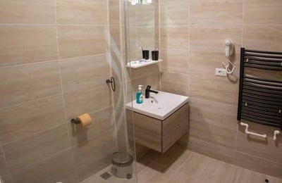 Аренда комфортной 2-комнатной квартиры 55 м² в районе Mamaia Nord, Констанца, Румыния